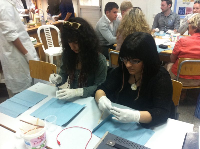Εταιρική Σχέση: Leonardo Da Vinci Partnership: “Making Jewellery Small Enterprises For A Big European Crises