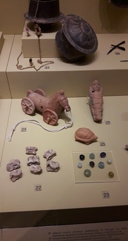 Εκπαιδευτική επίσκεψη της ειδικότητας Συντήρησης Έργων Τέχνης και Αρχαιοτήτων, στην ΕΦΑ Λάρισας και στο Διαχρονικό Μουσείο. 