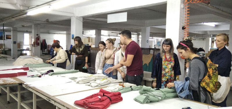 Εκπαιδευτική επίσκεψη σε Βιοτεχνίες Ενδυμάτων της περιοχής μας, για την Ειδικότητα Σχεδιαστή Μόδας του ΙΙΕΚ Δήμου Βόλου της ΚΕΚΠΑ –ΔΙΕΚ