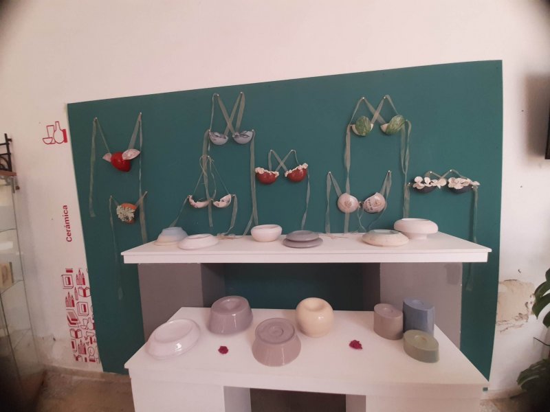 Ομάδα σπουδαστών του τμήματος Κοσμήματος του Ι.Ι.Ε.Κ Δήμου Βόλου, συνοδευόμενη από μια εκπαιδεύτρια και τη Διευθύντρια, επισκέφτηκαν την