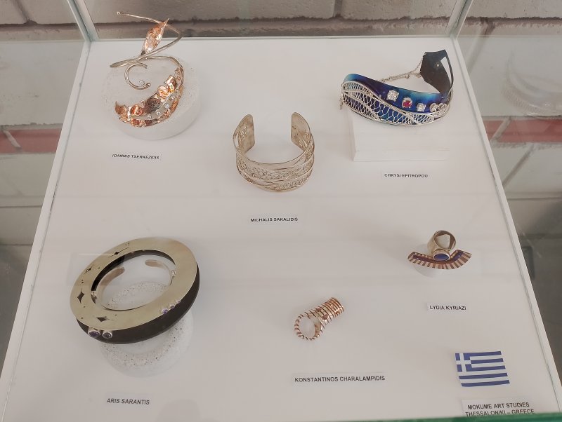 Τεχνικός Χειροποίητου Κοσμήματος & Σχεδιασμού Κοσμήματος