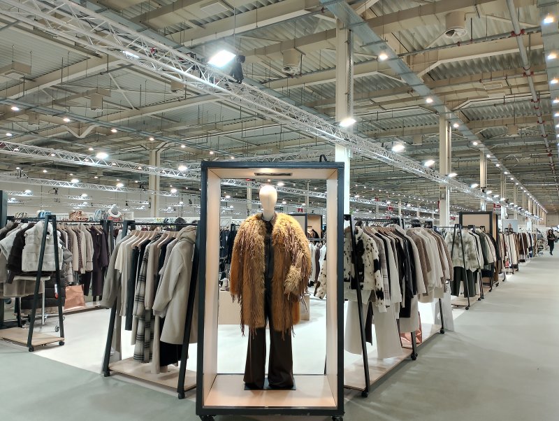 Athens Fashion Trade Show και Eleven the Fashion Project για τους Σπουδαστές της ΙΣΑΕΚ Δήμου Βόλου. Τις δύο μεγάλες κλαδικές εκθέσεις που αφορούν το ρούχο και τα αξ