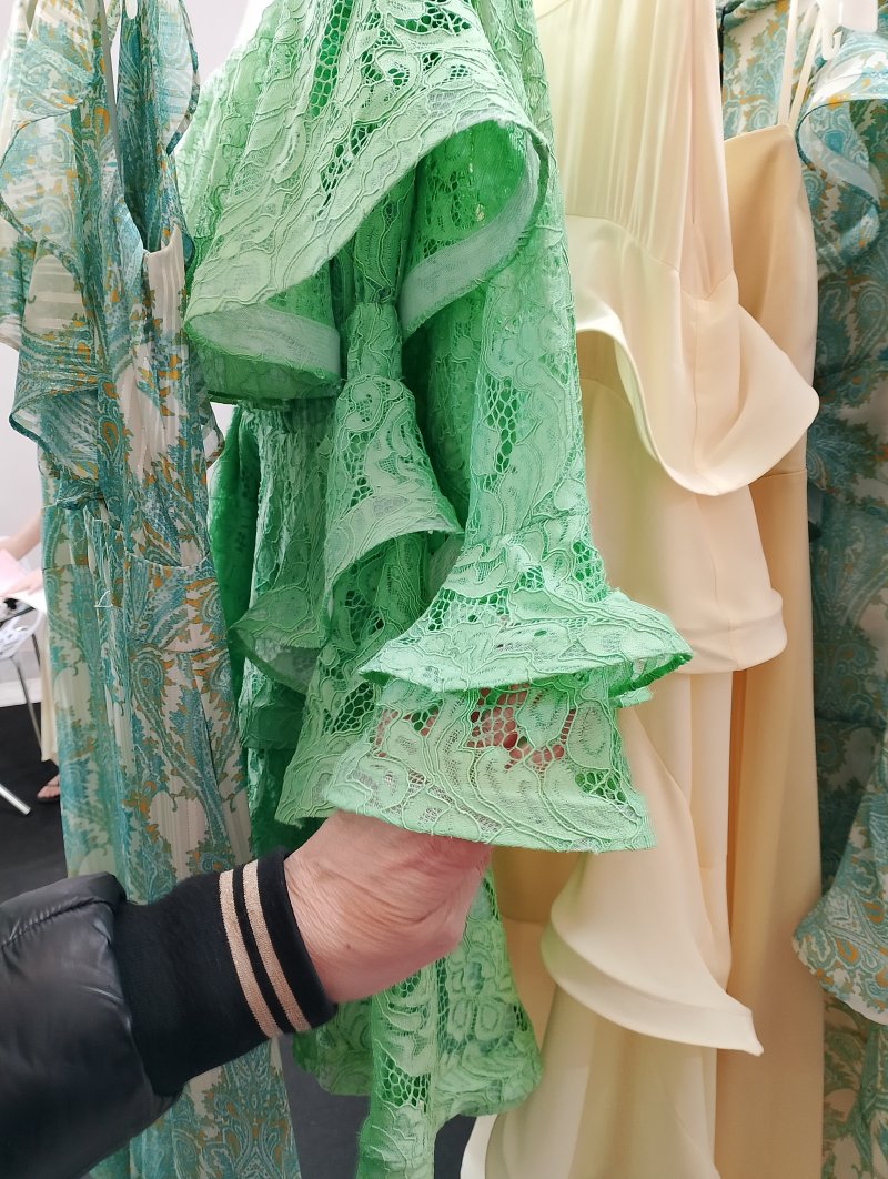 Athens Fashion Trade Show και Eleven the Fashion Project για τους Σπουδαστές της ΙΣΑΕΚ Δήμου Βόλου. Τις δύο μεγάλες κλαδικές εκθέσεις που αφορούν το ρούχο και τα αξ