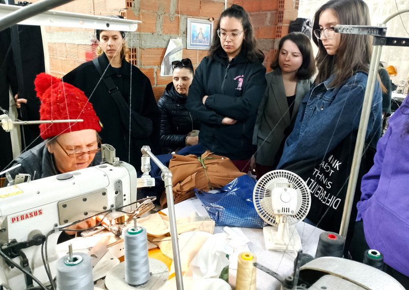 Εκπαιδευτική επίσκεψη, στα πλαίσια των μαθημάτων: Πρακτική Εφαρμογή στην Ειδικότητα και Τεχνικές & Θεωρητικές Εφαρμογές, πραγματοποίησαν �