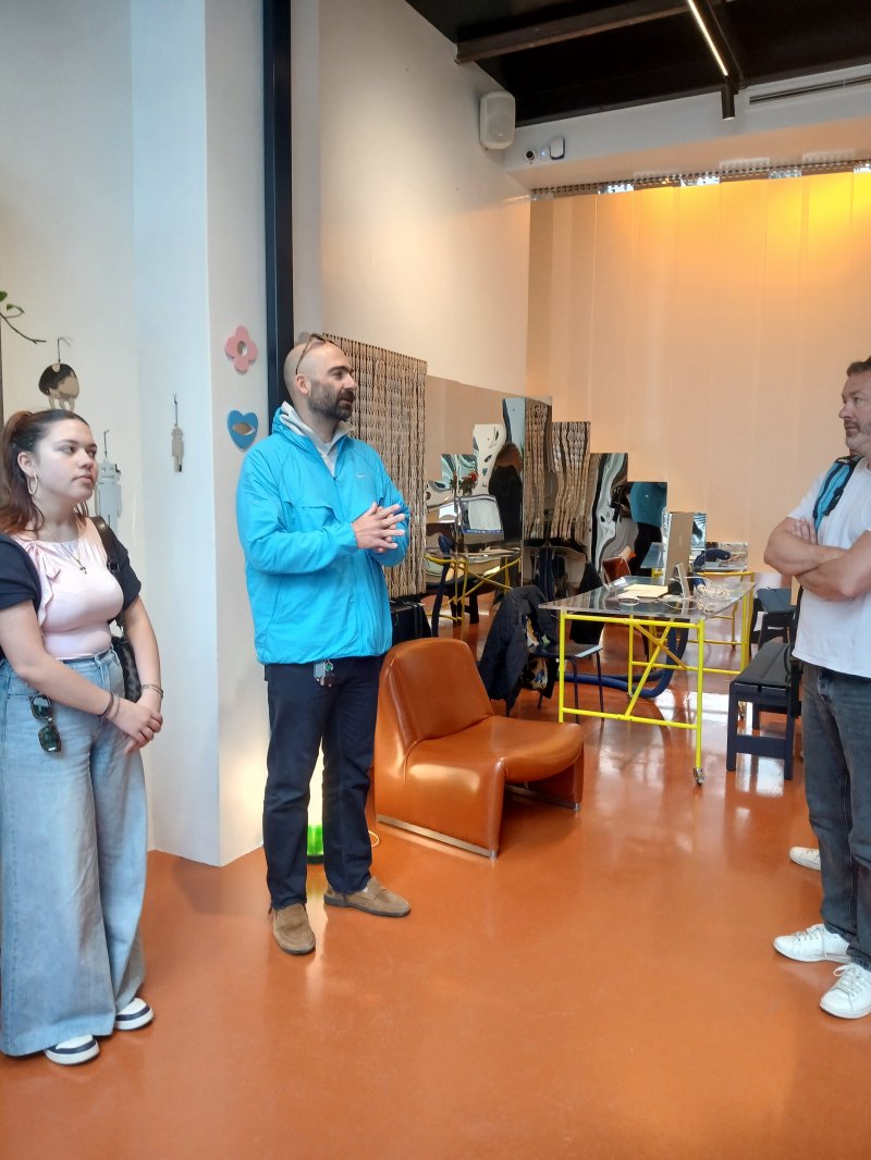 Participation of the I.S.A.E.K. of Volos Municipality in the European Jewelry Schools Meeting of PLE in Thessaloniki. I .S.A.E.K. of Volos Municipality successfully participated in the 31st European Conference of Jewelry Schools of PLE in Thessaloniki, he