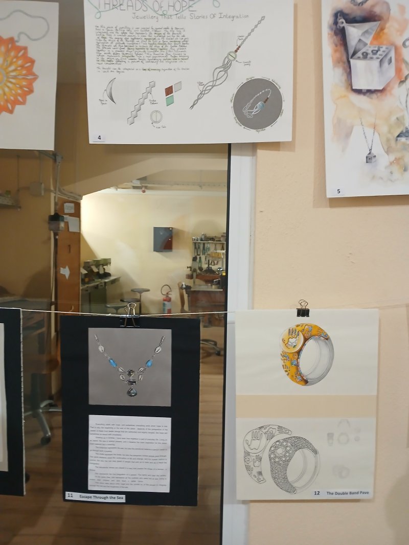 Participation of the I.S.A.E.K. of Volos Municipality in the European Jewelry Schools Meeting of PLE in Thessaloniki. I .S.A.E.K. of Volos Municipality successfully participated in the 31st European Conference of Jewelry Schools of PLE in Thessaloniki, he