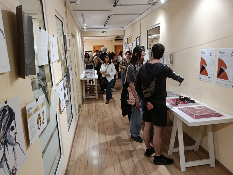 Participation of the I.S.A.E.K. of Volos Municipality in the European Jewelry Schools Meeting of PLE in Thessaloniki. I .S.A.E.K. of Volos Municipality successfully participated in the 31st European Conference of Jewelry Schools of PLE in Thessaloniki, he
