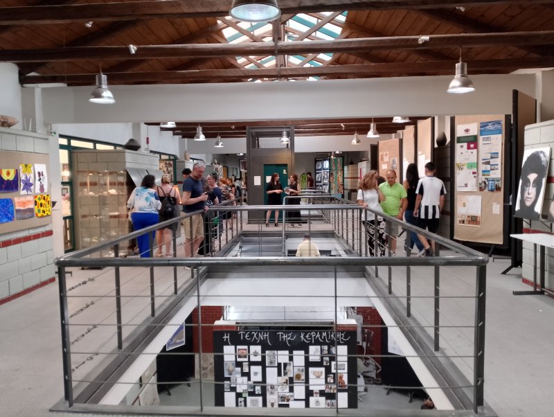 Annual exhibition of student’s creations and PLE travelling Jewelry exhibition at ISAEK of Volos Municipality