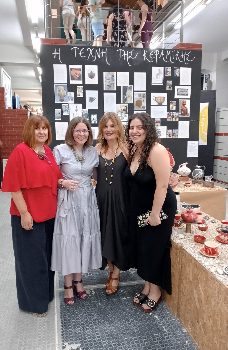 Annual exhibition of student’s creations and PLE travelling Jewelry exhibition at ISAEK of Volos Municipality