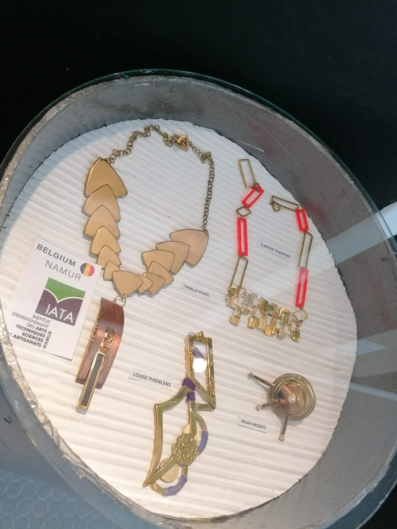 Opening of the European Traveling Jewelry Exhibition of P.L.E. (Parlement Lyceen Europeen) at ISAEK of Volos Municipality in Greece Opening of the European Traveling Jewelry Exhibition of the European Parliament of Jewlery Schools P.L.E. (Parlament Lyc