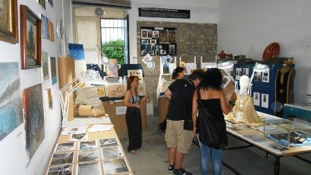 ΠΑΡΑΤΑΣΗ ΕΓΓΡΑΦΩΝ ΣΤΟ ΙΙΕΚ ΔΗΜΟΥ ΒΟΛΟΥ.