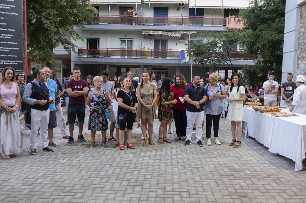 Έναρξη Ετήσιας Έκθεσης Σπουδαστικών Εργασιών στο ΙΙΕΚ Δήμου Βόλου και Εγκαίνια της Περιοδεύουσας Έκθεσης Κοσμήματος του Erasmus+ project, `The Future