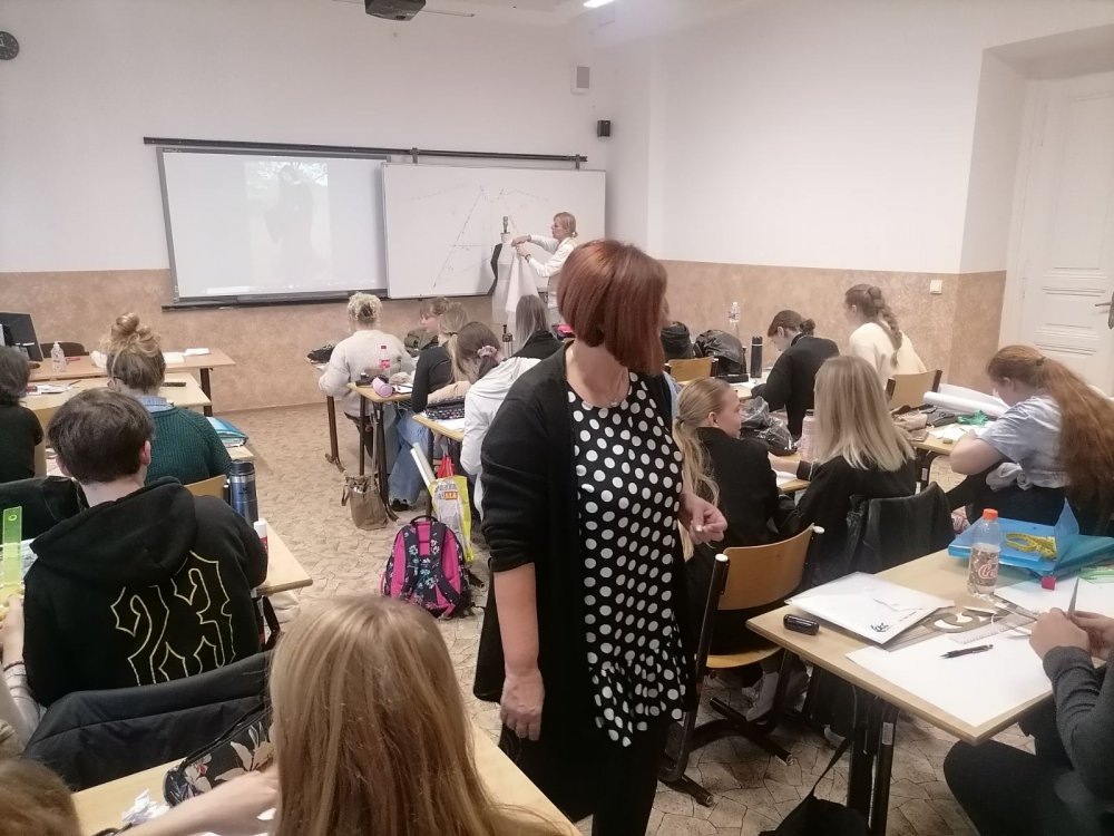 Συμμετοχή Εκπαιδεύτριας του ΙΙΕΚ Δήμου Βόλου σε πρόγραμμα, Erasmus+ για Staff