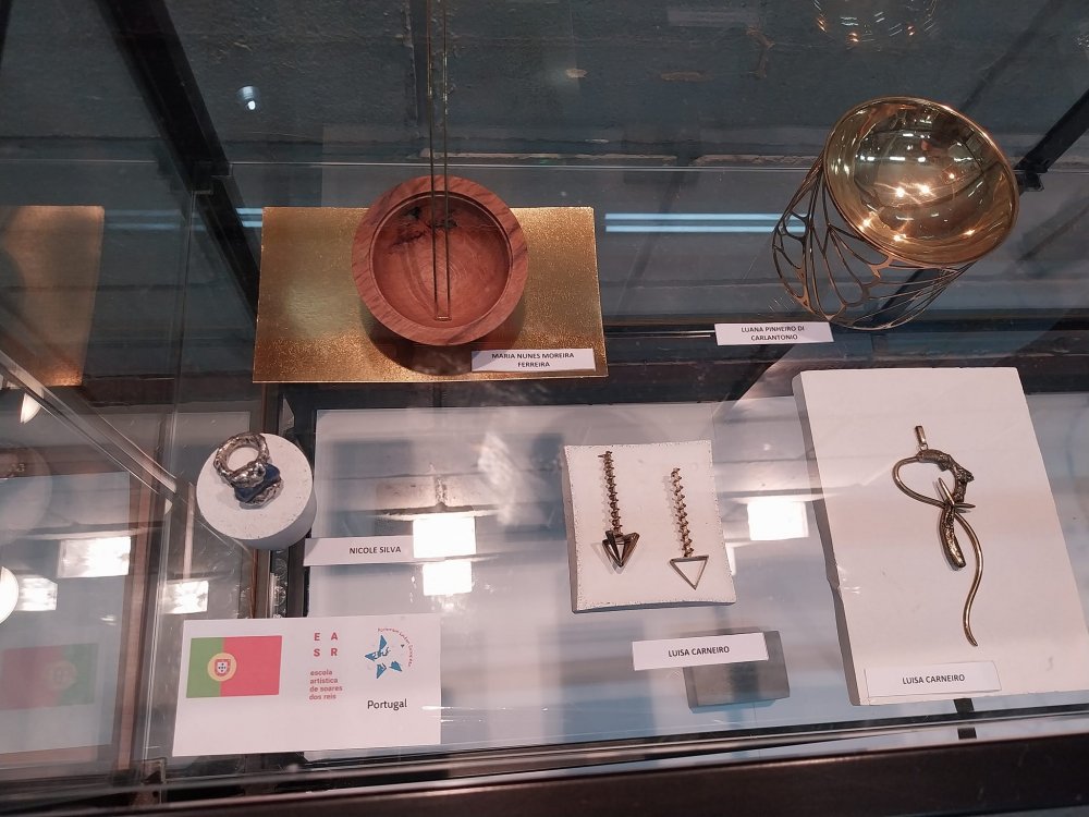 Grand opening of the Pan-European Traveling Jewelry Exhibition of P.L.E.( European Parliament of Jewelry Schools ) at VTI Volos Municipality - KEKPA - DIEK