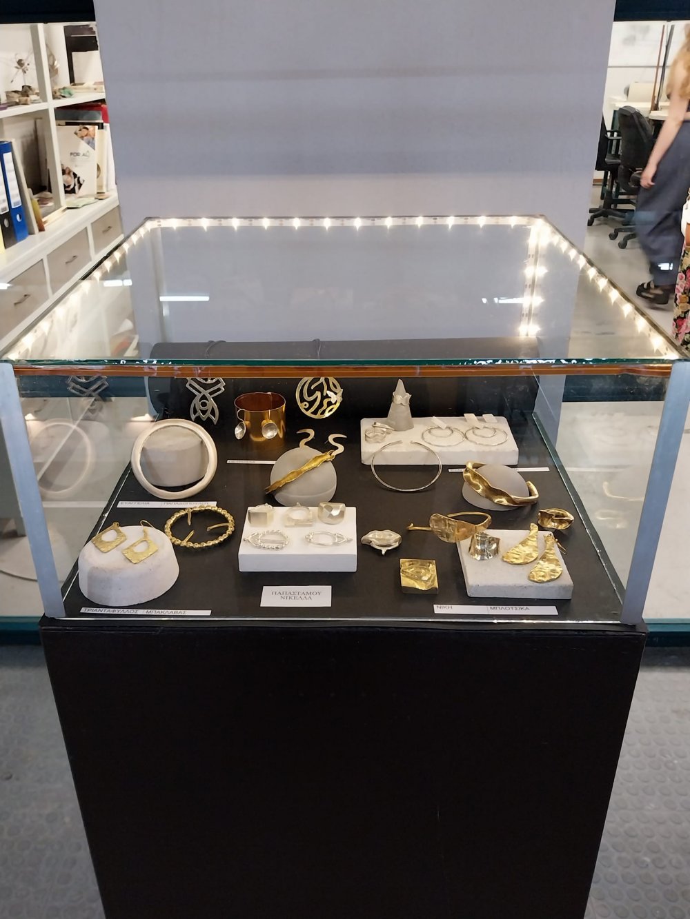 Grand opening of the Pan-European Traveling Jewelry Exhibition of P.L.E.( European Parliament of Jewelry Schools ) at VTI Volos Municipality - KEKPA - DIEK