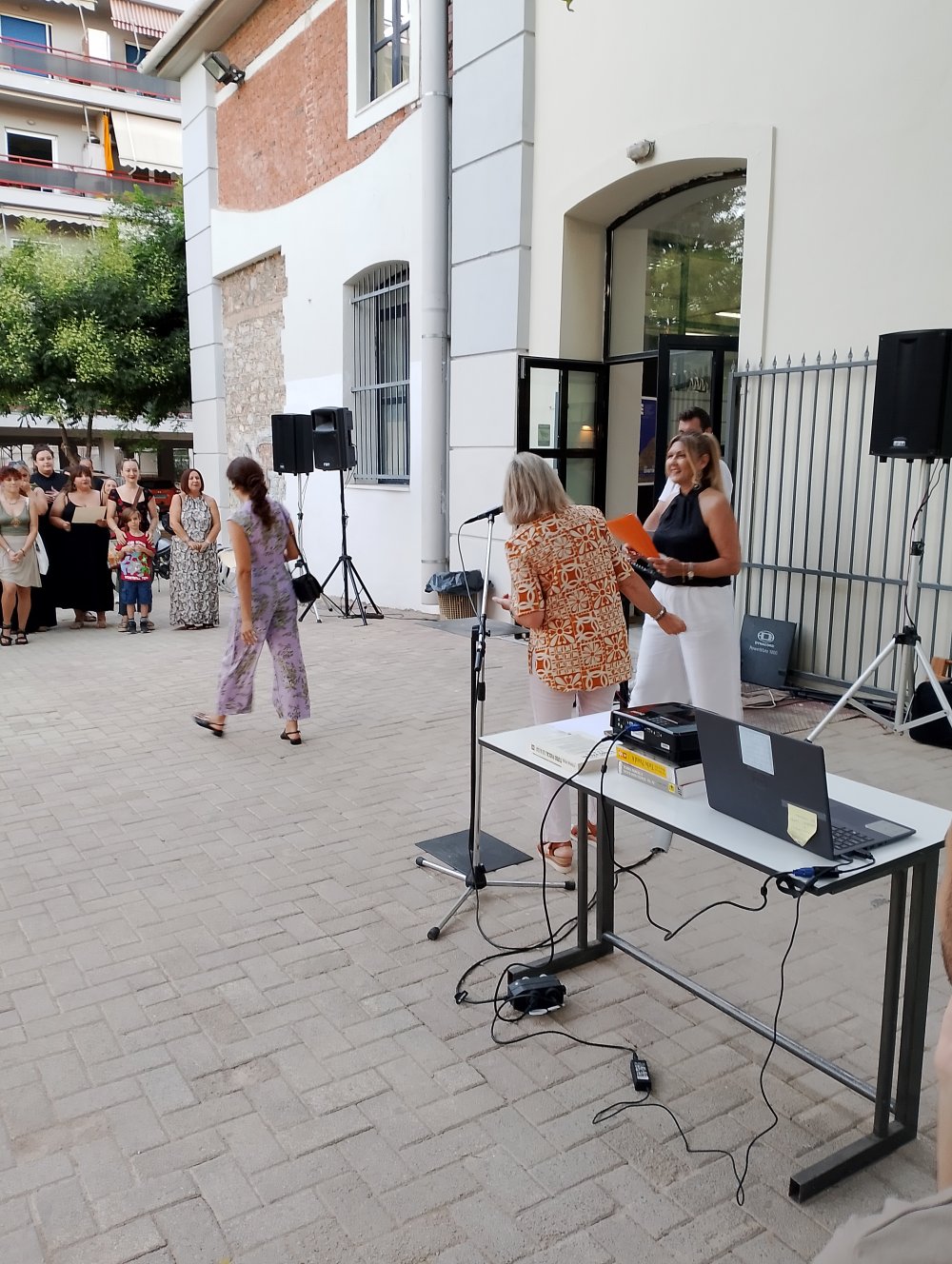 Ετήσια Έκθεση Σπουδαστικών Εργασιών & Πανευρωπαική Περιοδεύοθσα Έκθεση Κοσμήματος στην ΙΣΑΕΚ ( ΙΙΕΚ ) Δήμου Βόλου