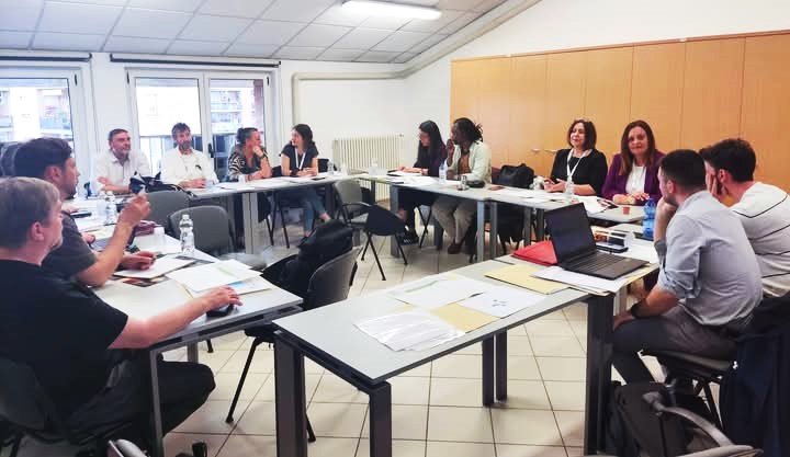 Συμμετοχή της Ι.Σ.Α.Ε.Κ Δήμου Βόλου σε συνέδριο ευρωπαϊκών σχολών κοσμήματος του PLE στην Ιταλία – Διεθνής συνεργασία με τον οίκο κοσμημάτω