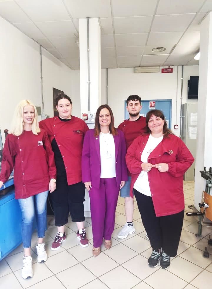 Συμμετοχή της Ι.Σ.Α.Ε.Κ Δήμου Βόλου σε συνέδριο ευρωπαϊκών σχολών κοσμήματος του PLE στην Ιταλία – Διεθνής συνεργασία με τον οίκο κοσμημάτω