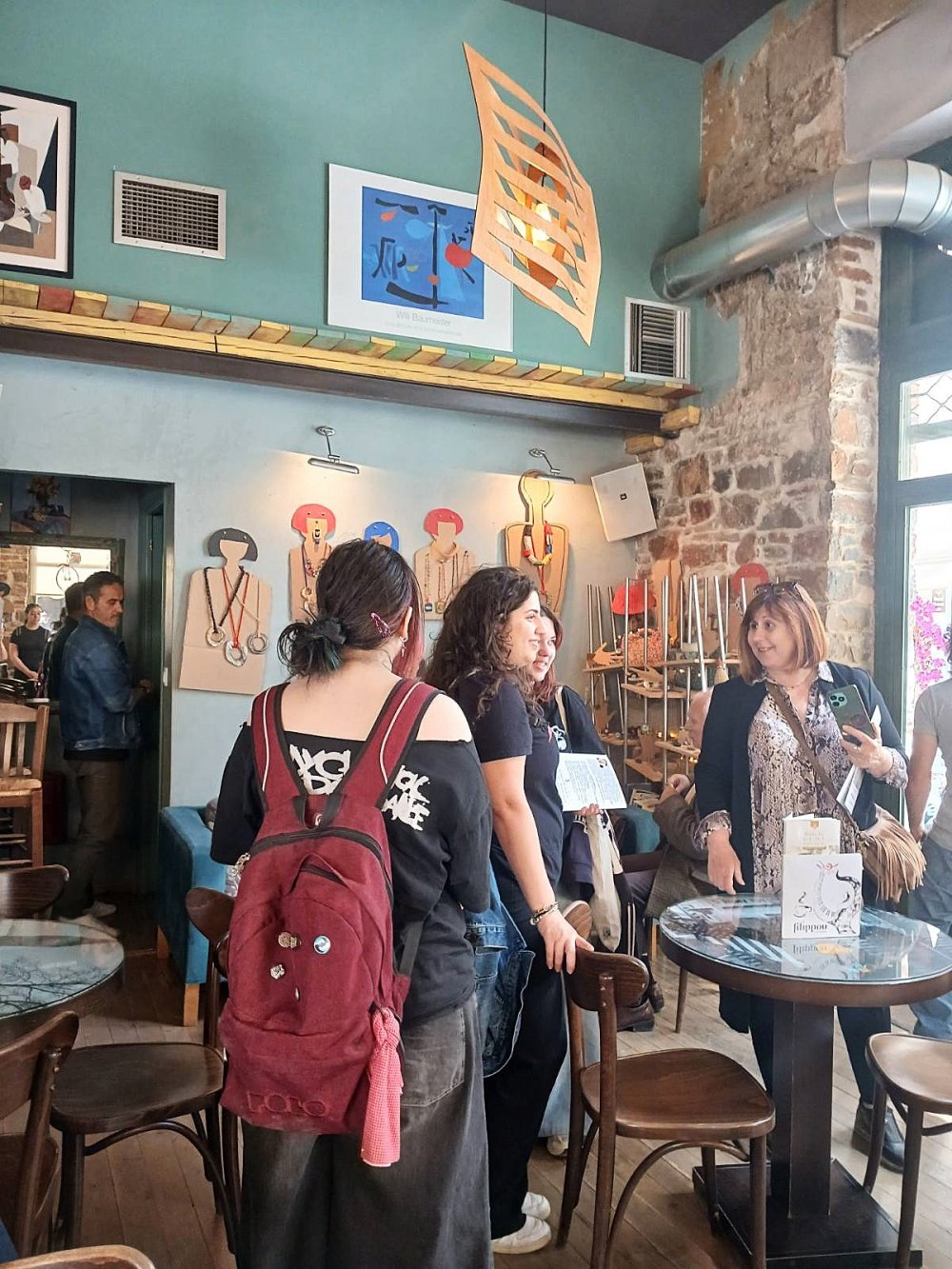 Εκπαιδευτική  επίσκεψη Σπουδαστών της ΙΣΑΕΚ Δήμου Βόλου σε εικαστικές εκθέσεις της Πόλης μας